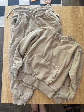 Ptula kids gingerbread distressed sweat set